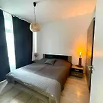Amazing Large 2,5rooms With Terrace And Parking! Apartment Bratislava