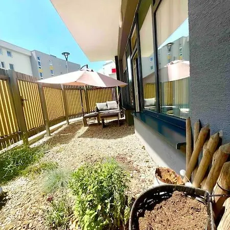 Amazing Large 2,5rooms With Terrace And Parking! شقة